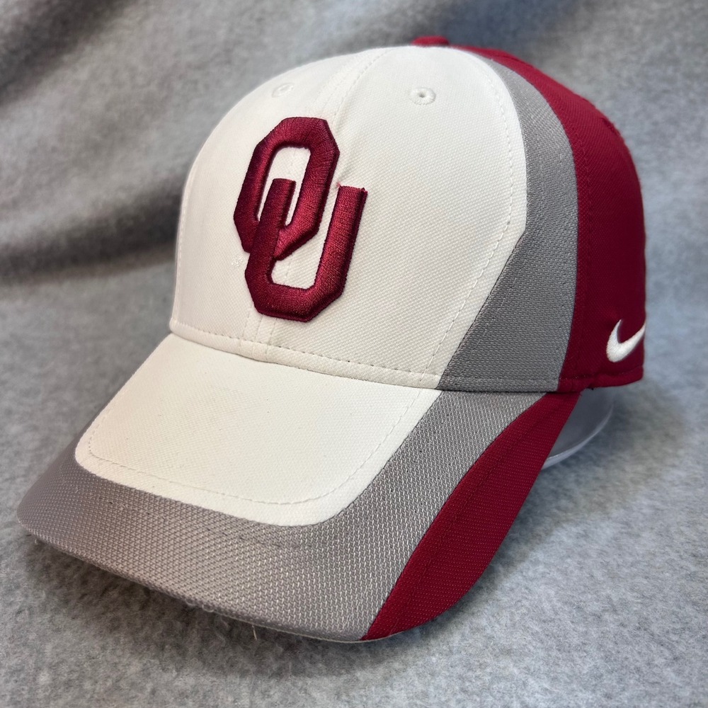 Oklahoma Sooners Mens Red White Nike Hat Dri-FIT Legacy91 Fitted Cap OSFA 2366